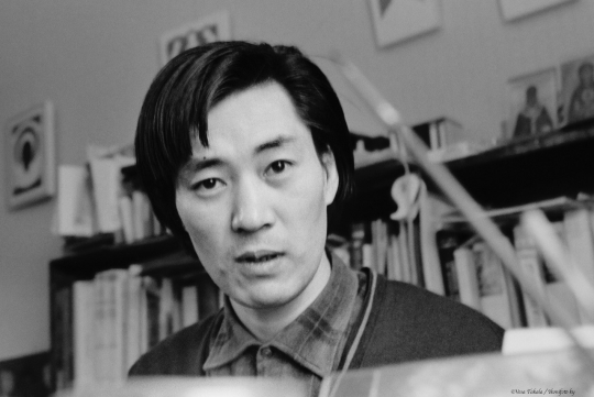 Ikonimaalari Petros Sasaki lähikuvassa