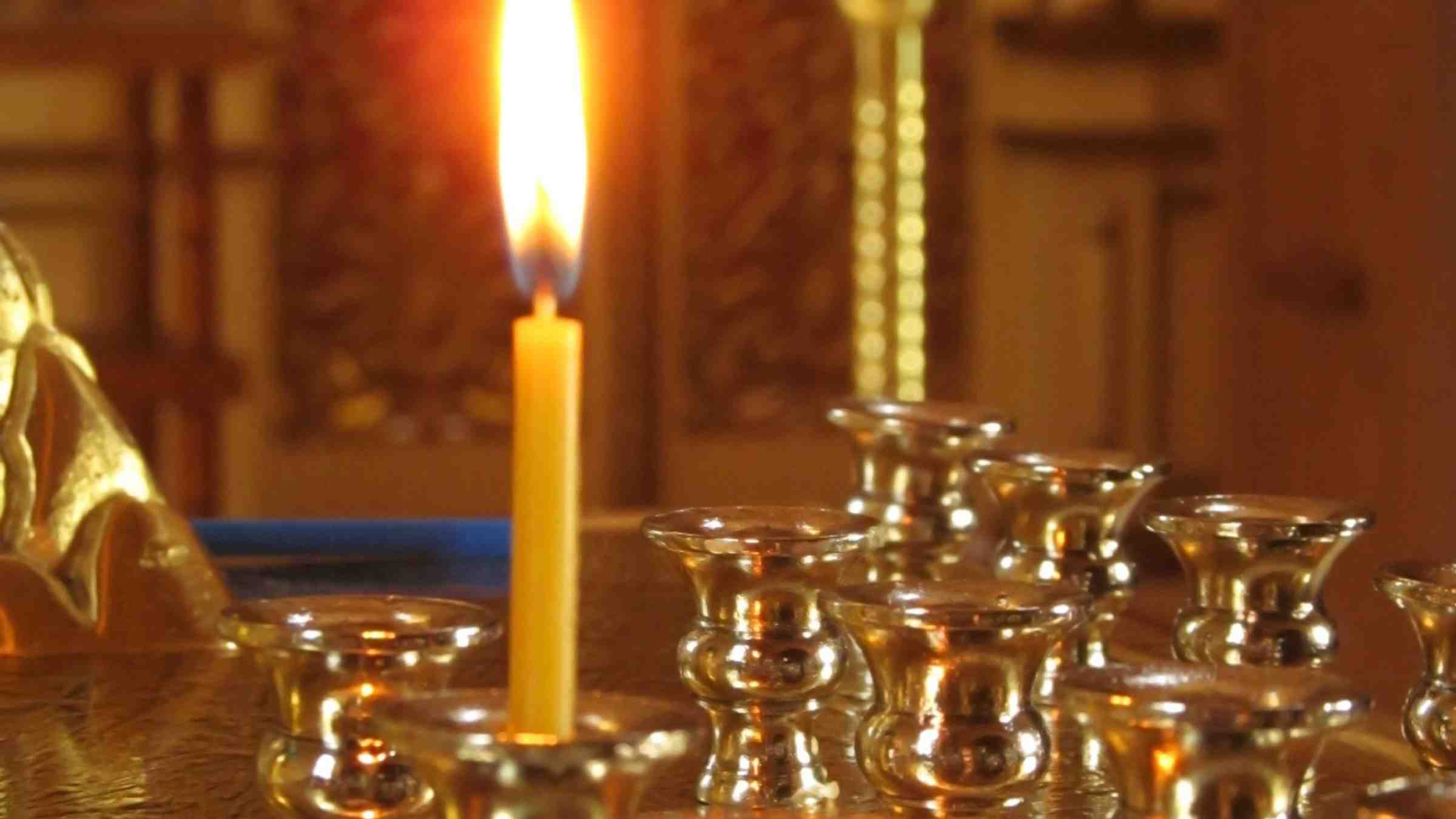 tuohus palaa ortodoksikirkossa