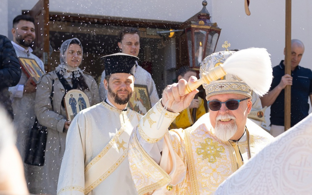 Arkkipiispa Elia vihmoo Profeetta Elian kirkon edustalla