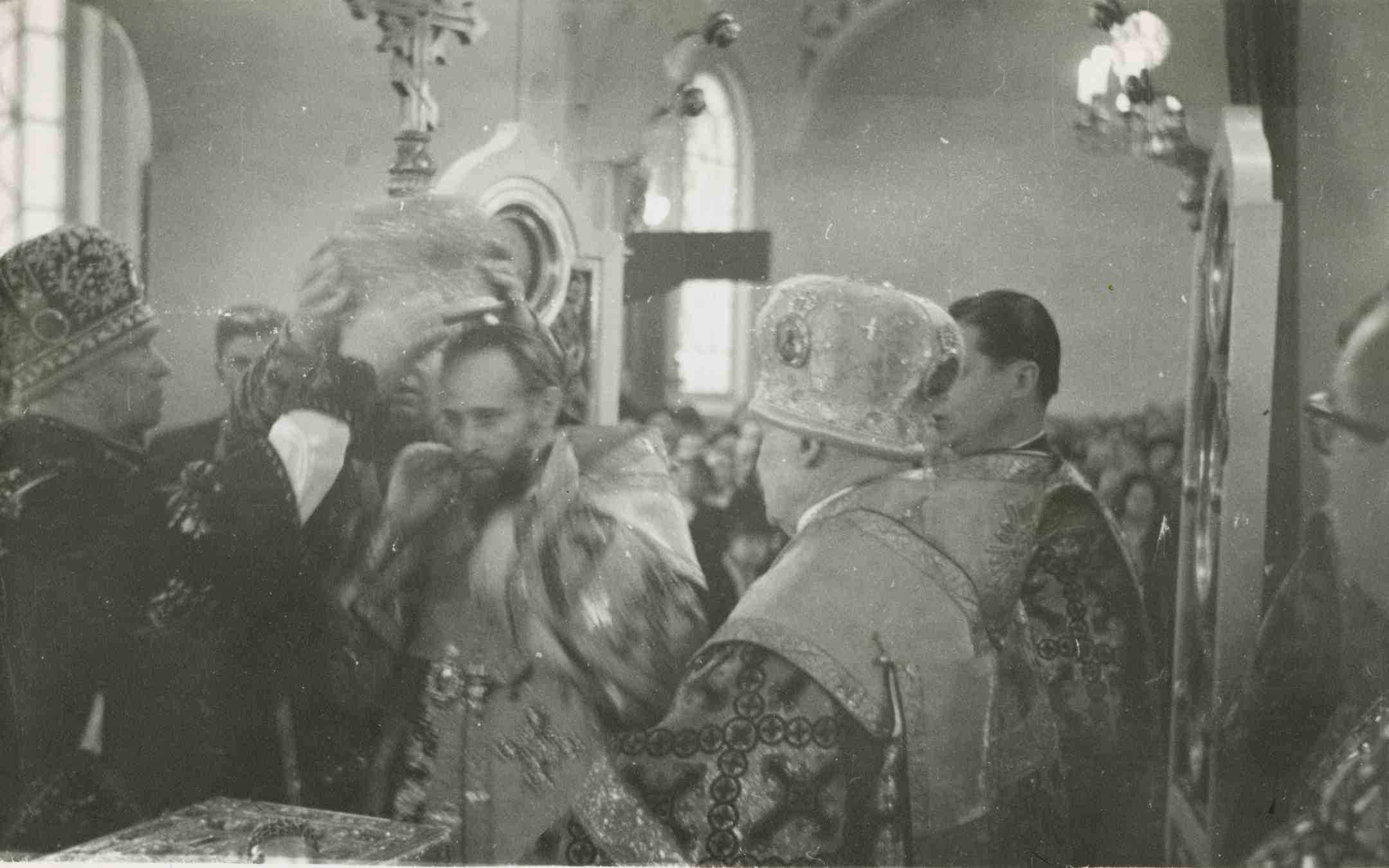 Paavalin apulaispiispaksi vihkiminen 1955 Pyhän Nikolauksen katedraalissa