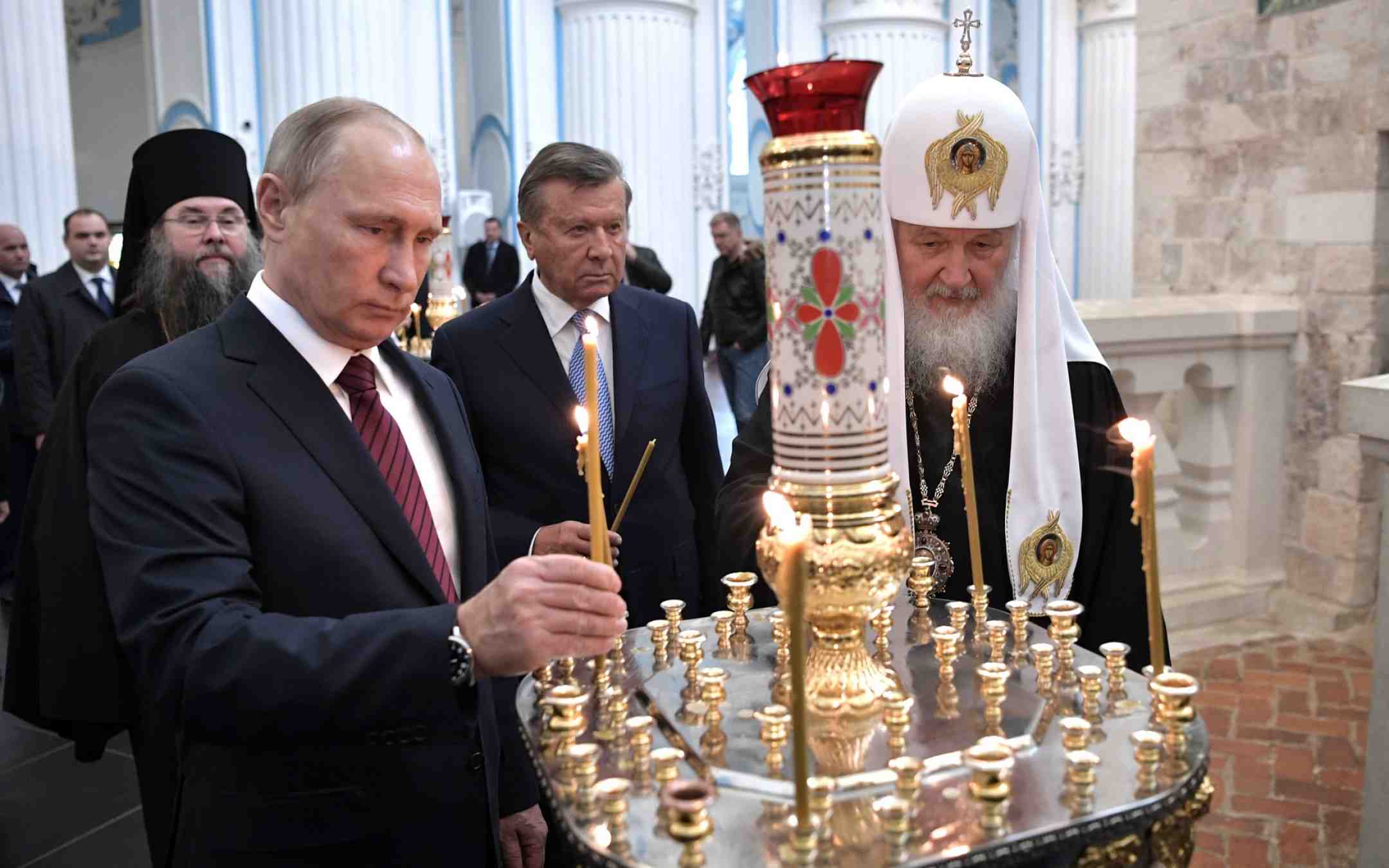 Moskovan patriarkka Kirill  ja Venäjän presidentti Vladimir Putin Uuden Jerusalemin luostarissa