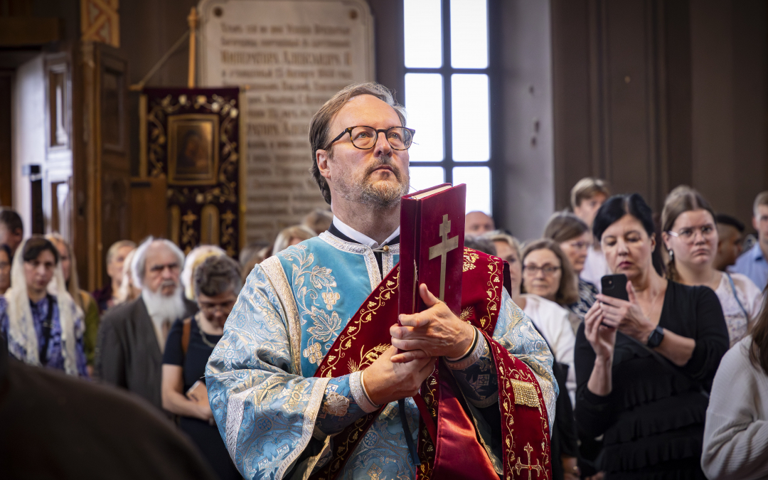 juha-lampinen-patriarkaalisessa-liturgiassa-2023