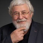 Arkkipiispa_Leo kirjailijakuvassa