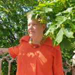 Meeri-Maria Viita puun siimeksessä