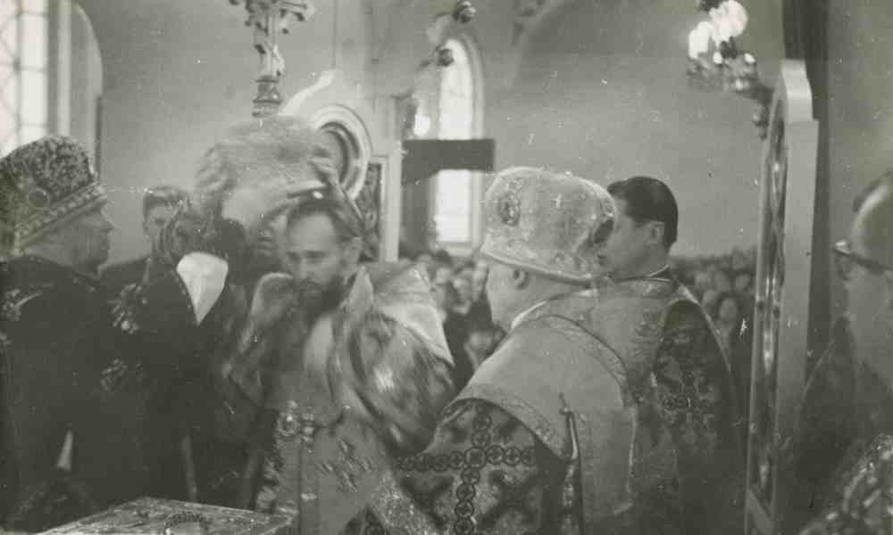 Paavalin apulaispiispaksi vihkiminen 1955 Pyhän Nikolauksen katedraalissa