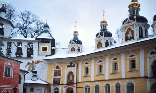 Puhkova_Petserin_luostari