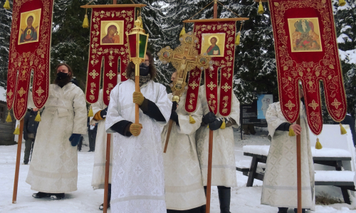 Valamon_luostarin_noviiseja_tistisaatossa