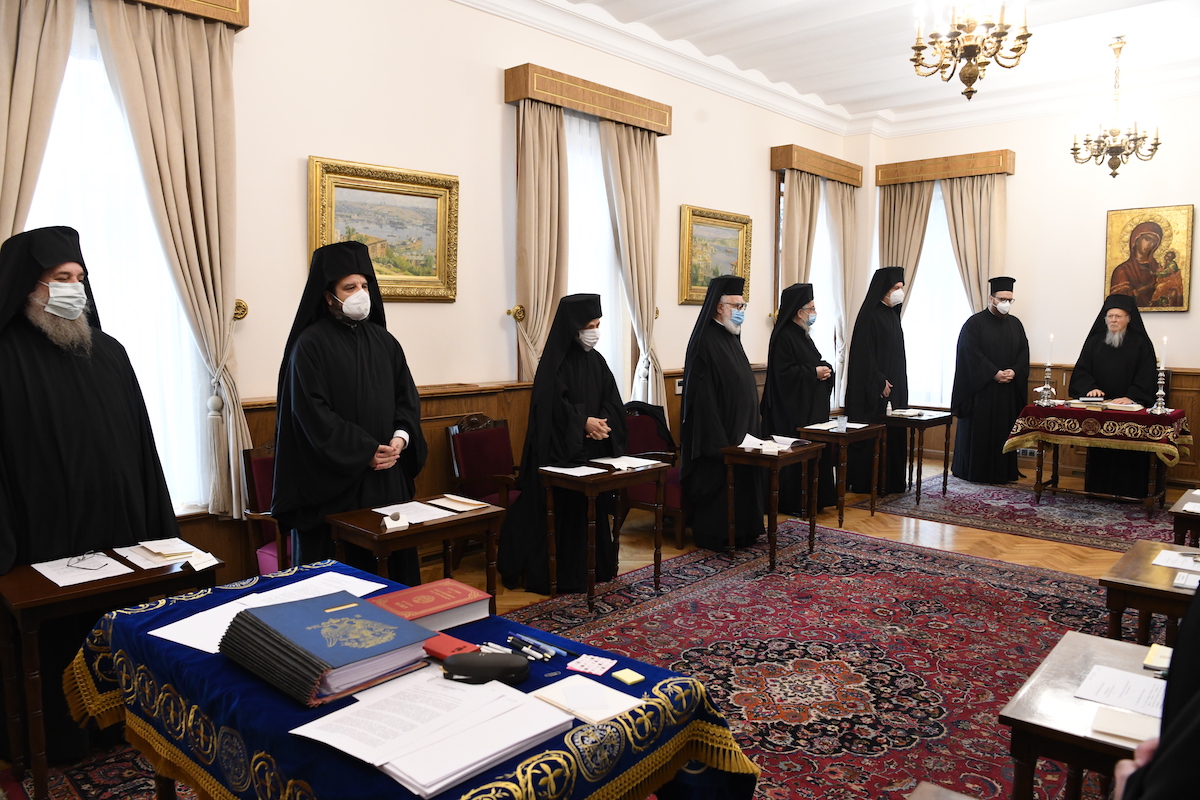 Pyhä Synodi valitsi kaksi uutta metropoliittaa