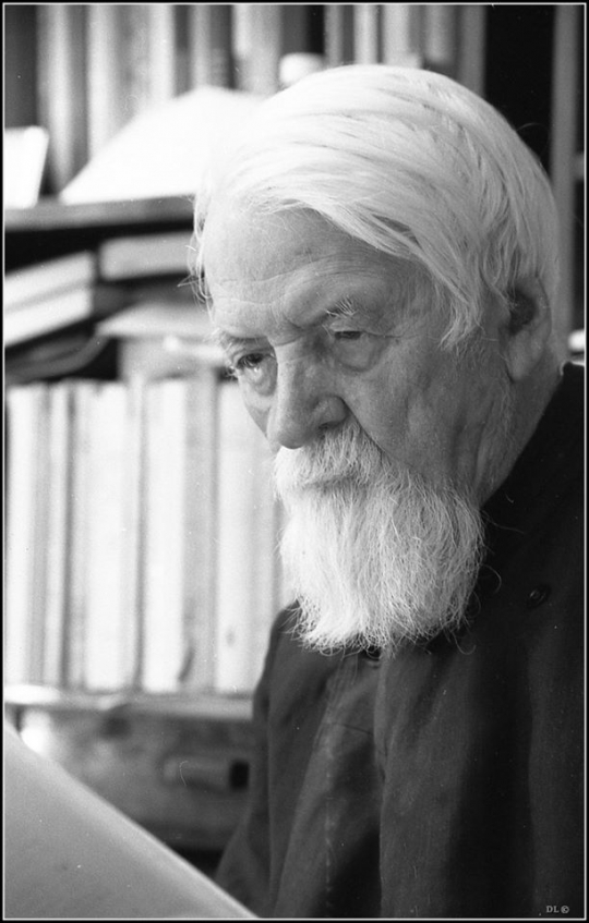 Pyh&auml;ksi julistettu Dumitru Stăniloae l&auml;hikuvassa