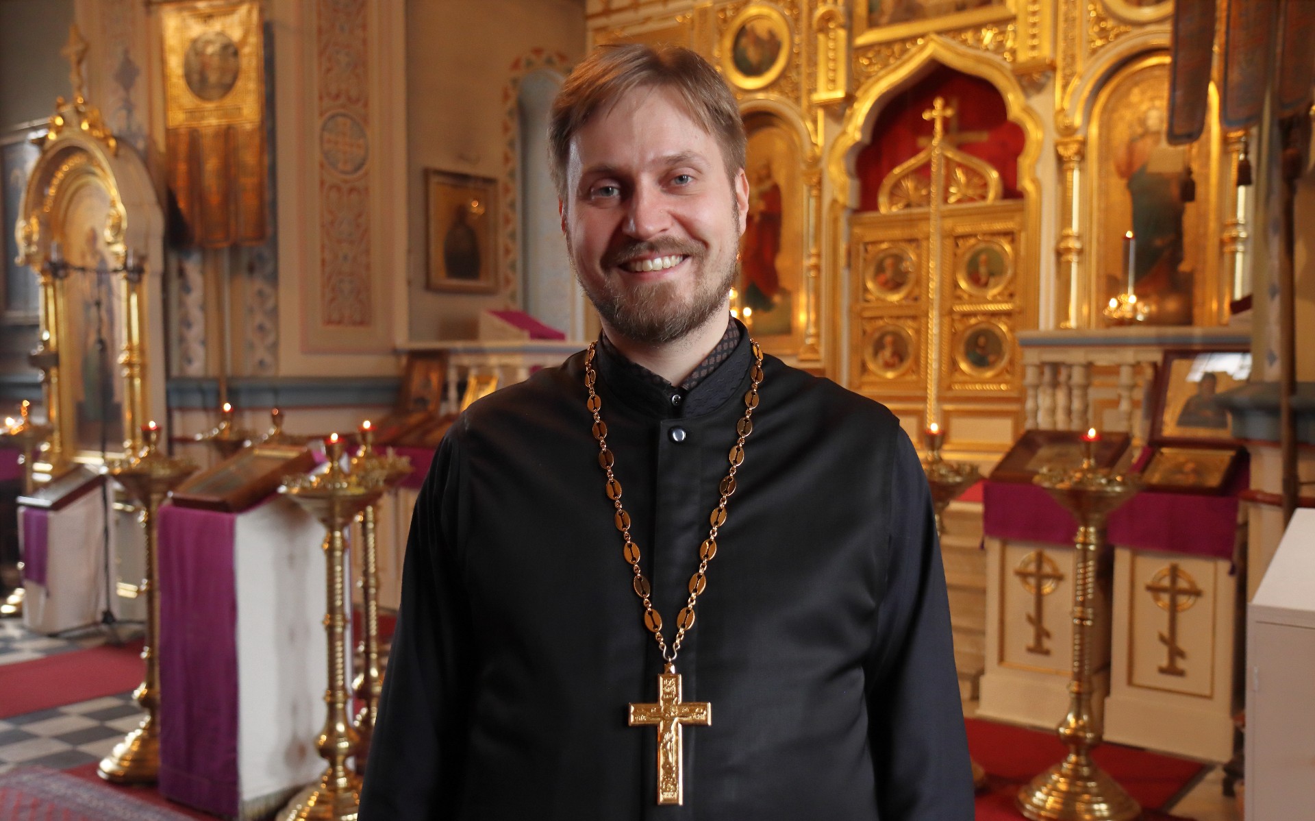 Isä Tuomas pohtii mielen mekanismeja: muutos voi elähdyttää tai viedä jalat alta