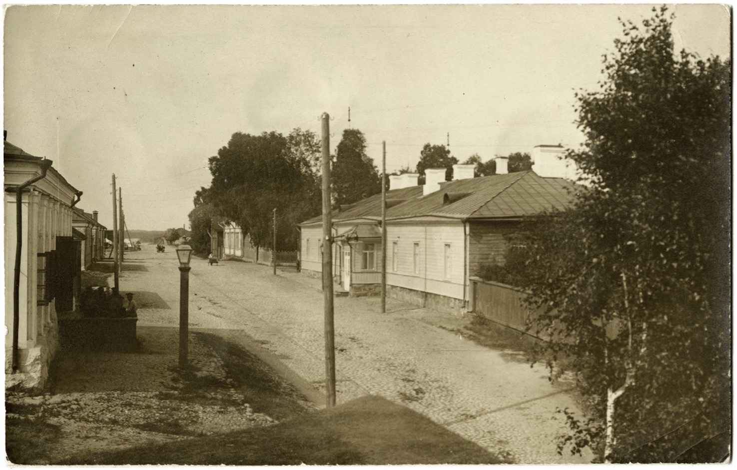 Lappeenrannan pappilatalo vanhassa valokuvassa