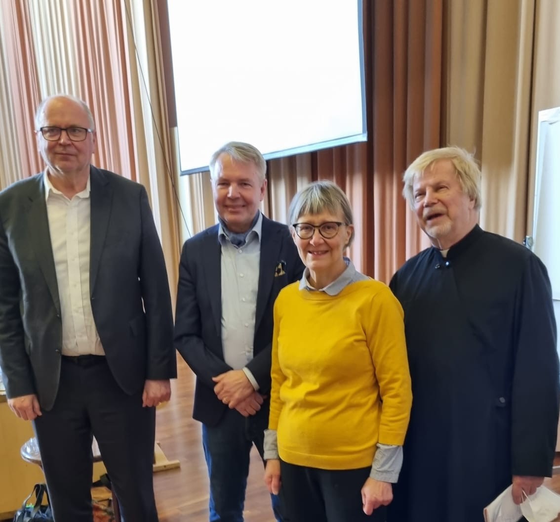 Ukrainan sotaa pohdittiin kulttuurikeskus Sofiassa: Miten neuvotella rauhasta, kun ei voi luottaa?