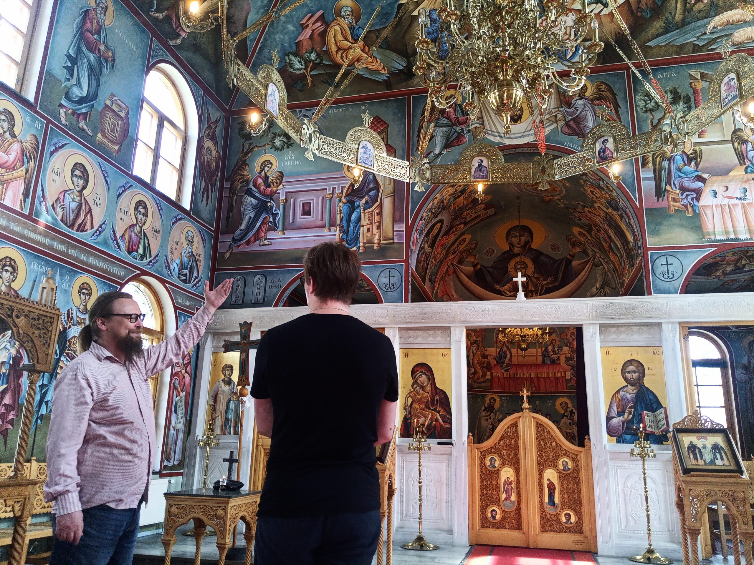 Kirkko-opas toimii elävänä käyntikorttina, joka voi olla vieraalle ainoa kosketus ortodoksisuuteen