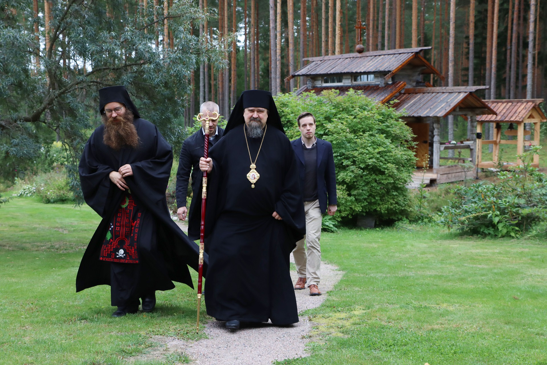 Koe häivähdys Athosvuorta Janakkalassa – isä Damaskinoksen kotitsasouna vihittiin uudelleen