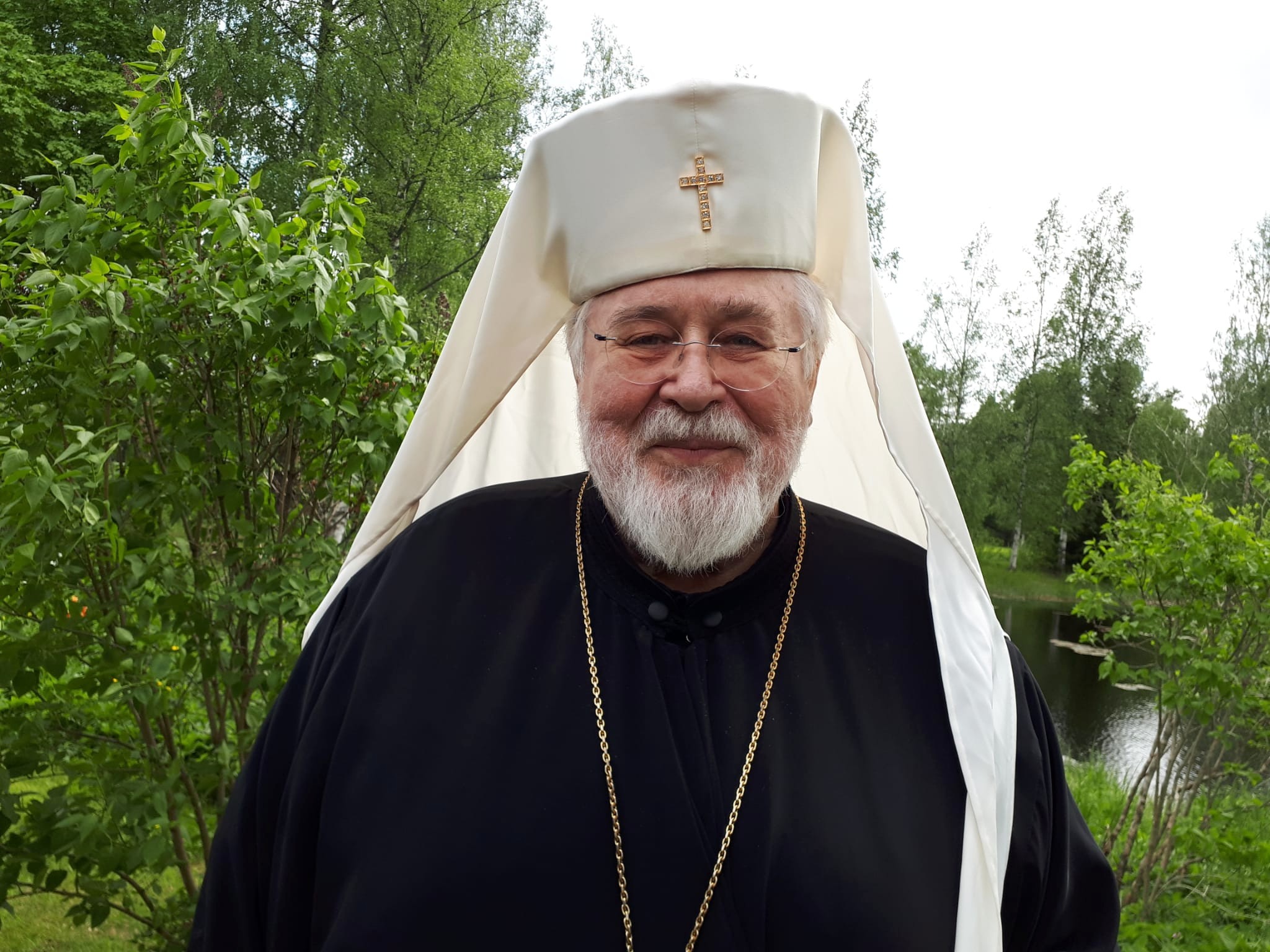 Arkkipiispa Leolla on tänä kesänä tuplasti merkkipäiviä – pappisvihkimyksestä on pian kulunut 50 vuotta