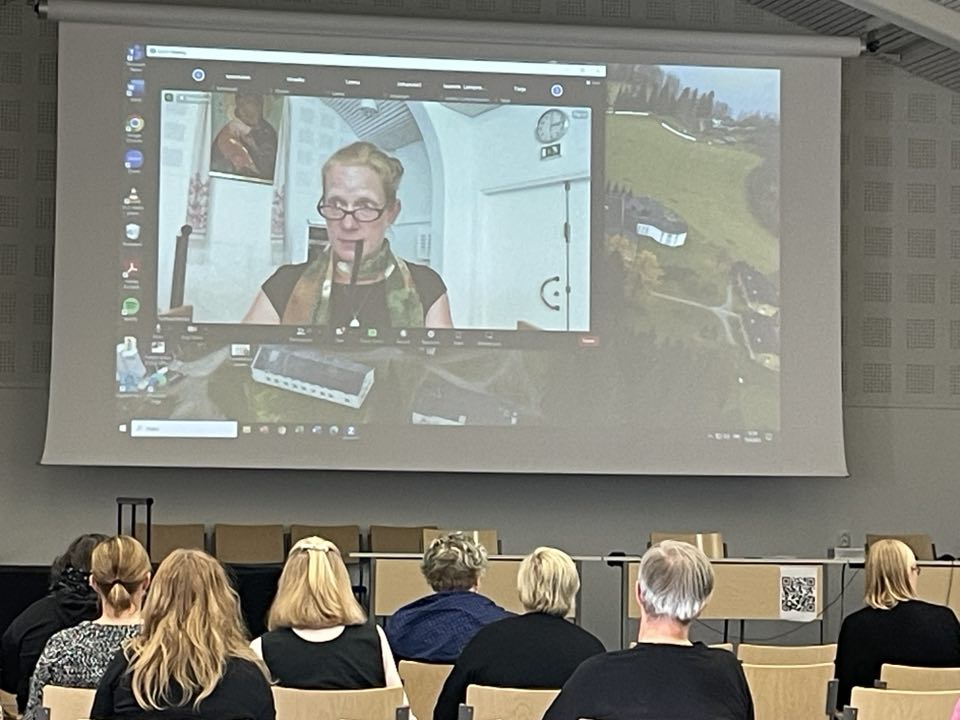 Teologian professori Carrie Frederick Frost: On tehtävä muutoksia, jotka palvelevat tulevaisuuden kirkkoa