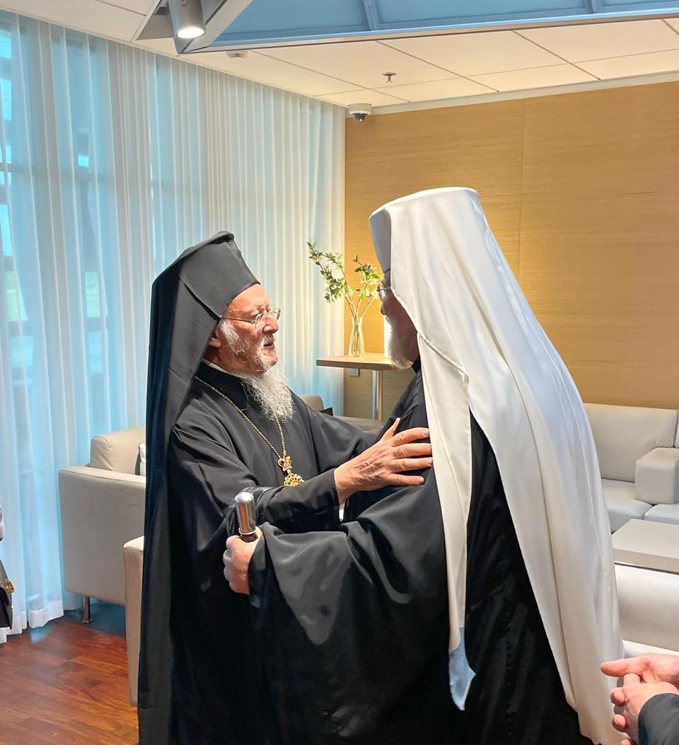 Sydämellisesti tervetuloa Suomeen, patriarkka Bartolomeos – lento laskeutui perjantai-iltana