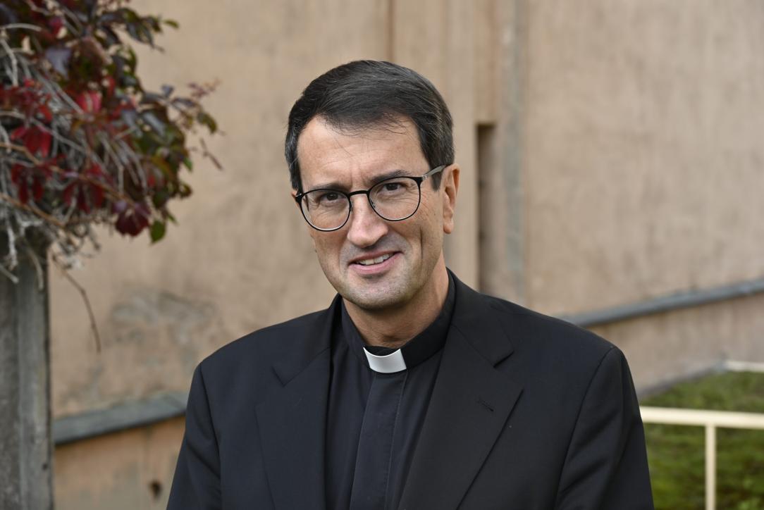 Katolinen piispaksi vihkiminen Helsingissä – kirkkomme toimessa olevat piispat läsnä vihkimysmessussa