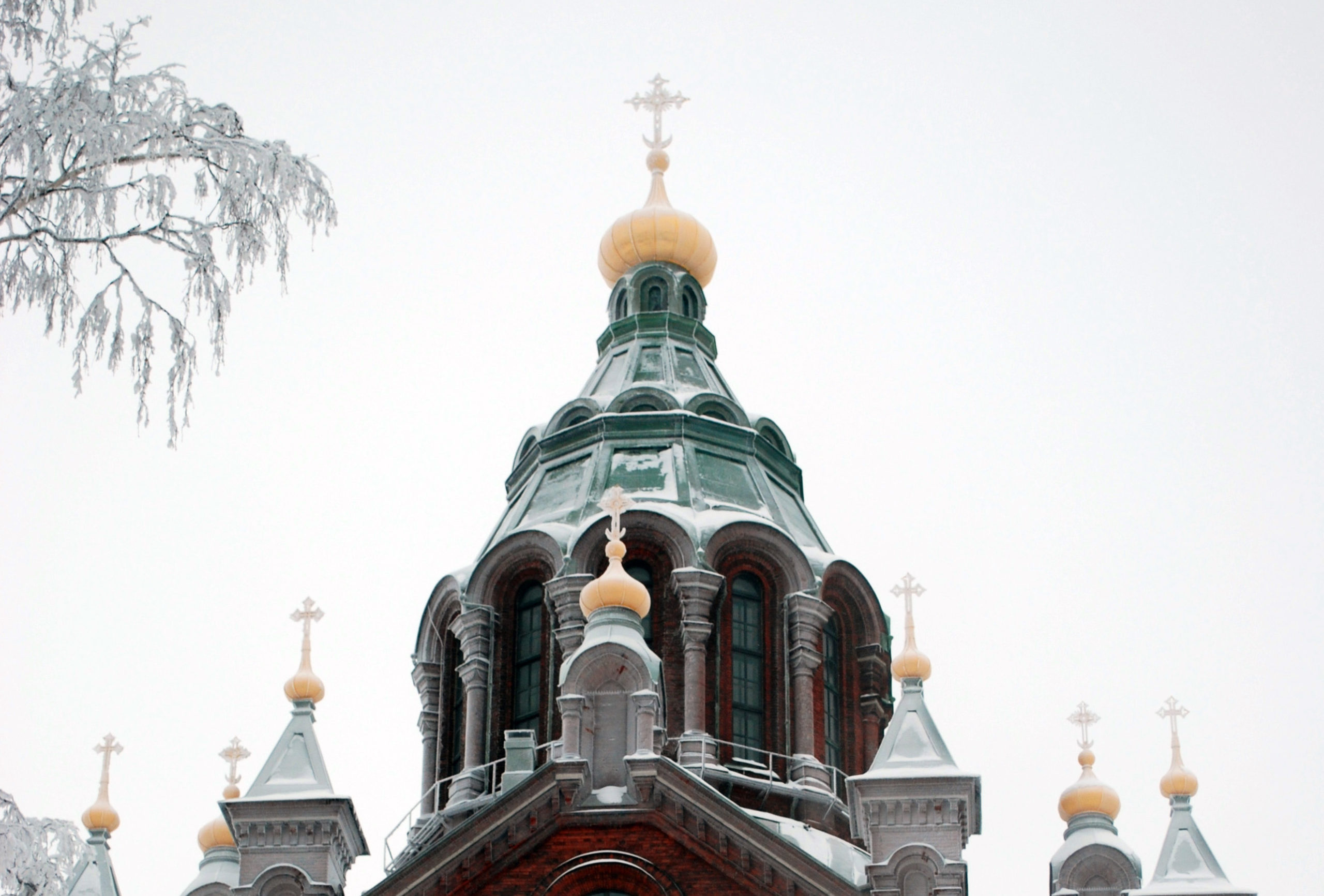 Jumalanpalveluksia lähetetään suoratoistona Uspenskin katedraalista – näitä jumalanpalveluksia voi seurata etänä tammikuussa