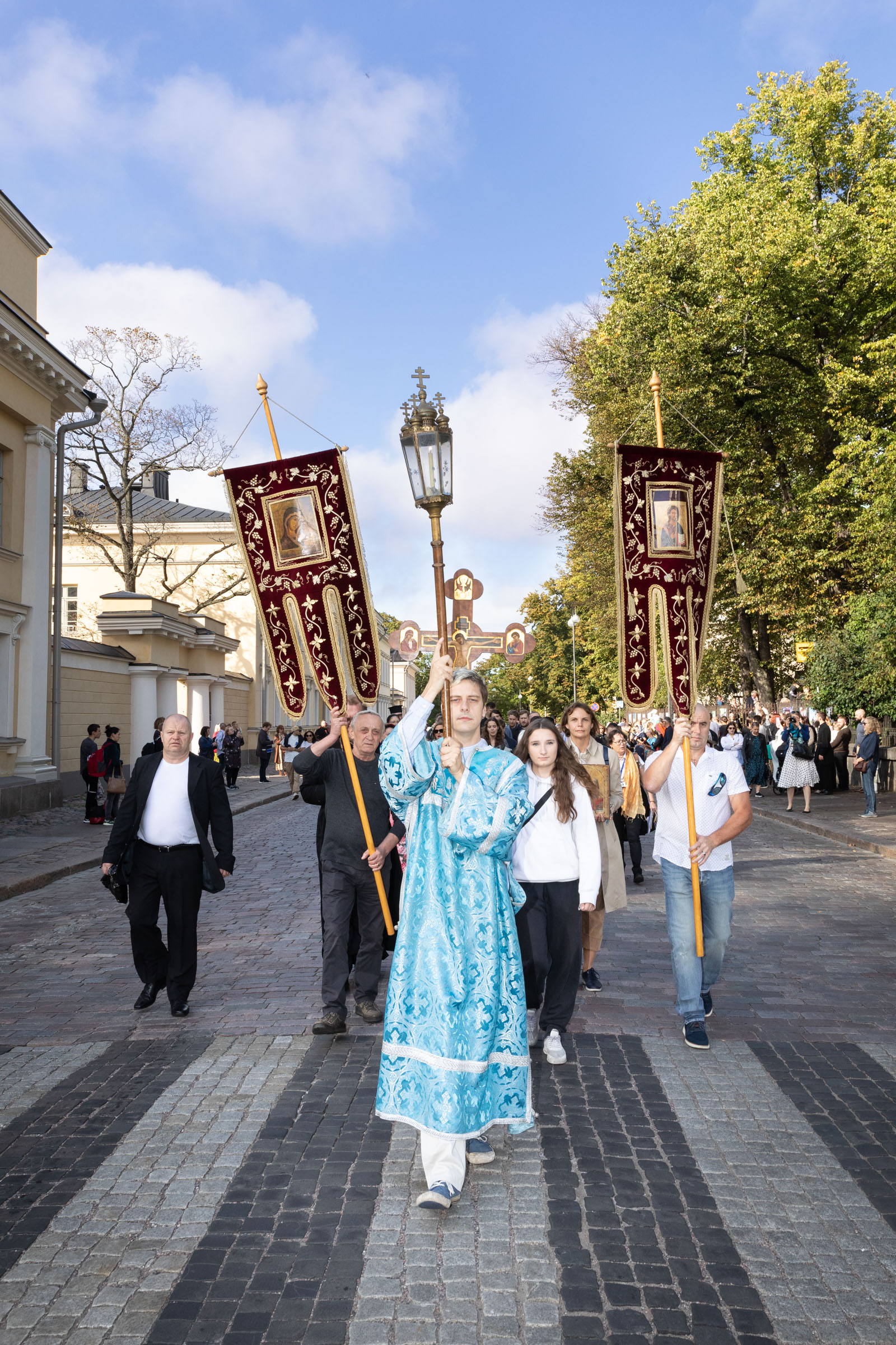Ortodoksis-katolinen kulkue Jumalanäidin kunniaksi: ”Kaunis osoitus ekumeenisesta yhteistyöstä”