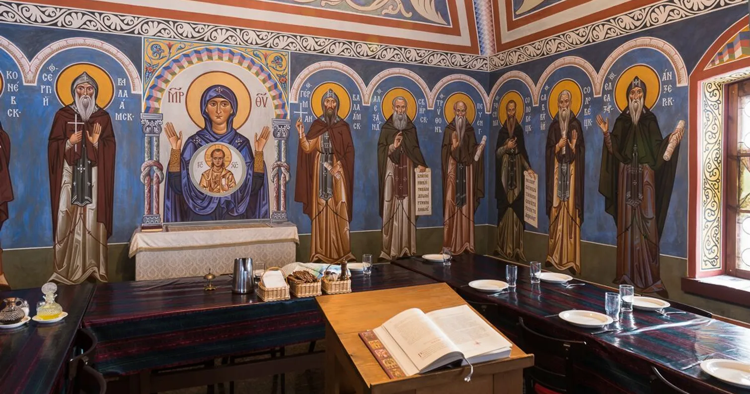 Valamon ikonit pelipöydän taustalla hätkähdyttivät – miten ne sinne päätyivät?