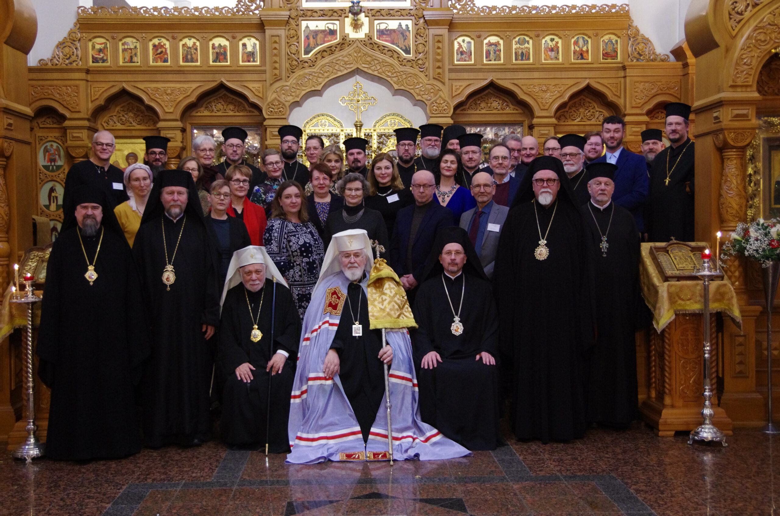 Kirkolliskokous: Arkkipiispa Leo kertoi avauspuheessaan vaimonsa kuolemasta, ja metropoliitta Arseni ei halua arkkipiispaksi