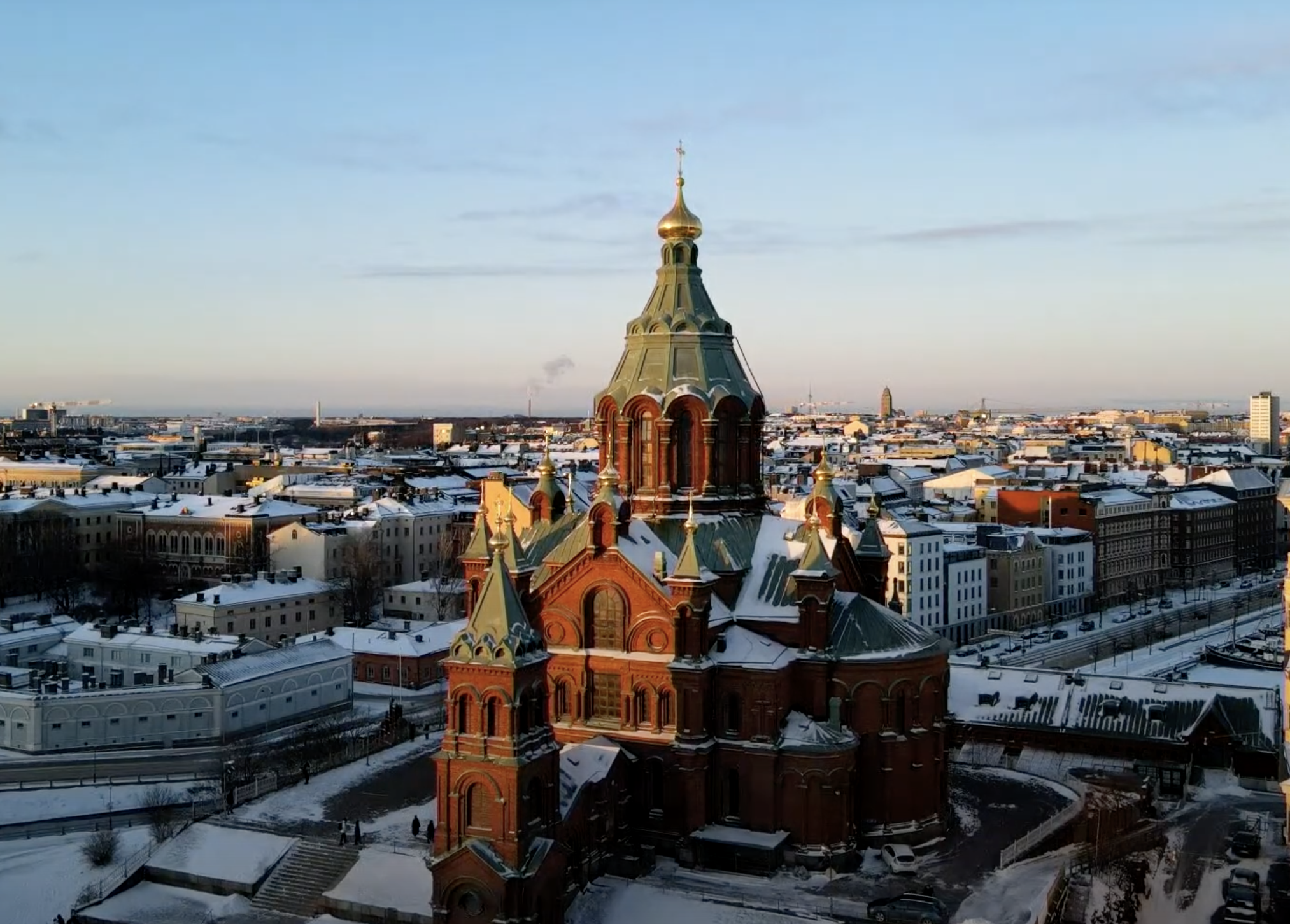 Uspenskin katedraali sotkettiin sarjamurhaajasarjan mainokseen – ja sen päähenkilö tappaa vain ”pahiksia”