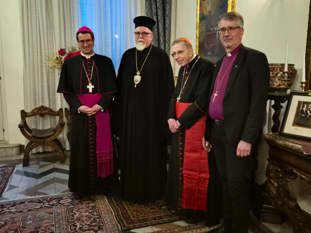 vasemmalta: piispa Raimo, arkkipiispa Elia, Kardinaali Kurt Koch, piispa Matti Salom&auml;ki.