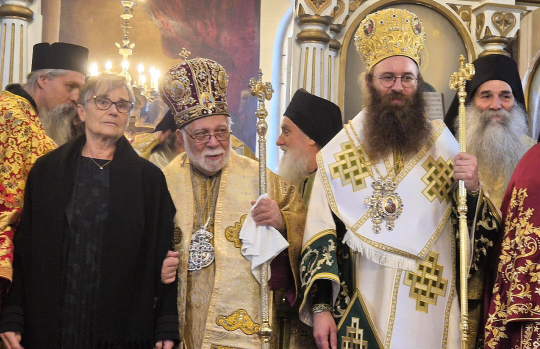 Piispa Damaskinos ja äiti Anita Olkinuora