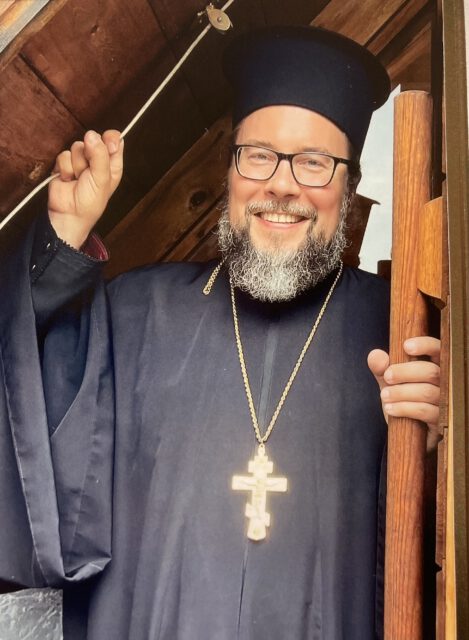 isä Tuukka Rantanen Keväjärvellä 2024