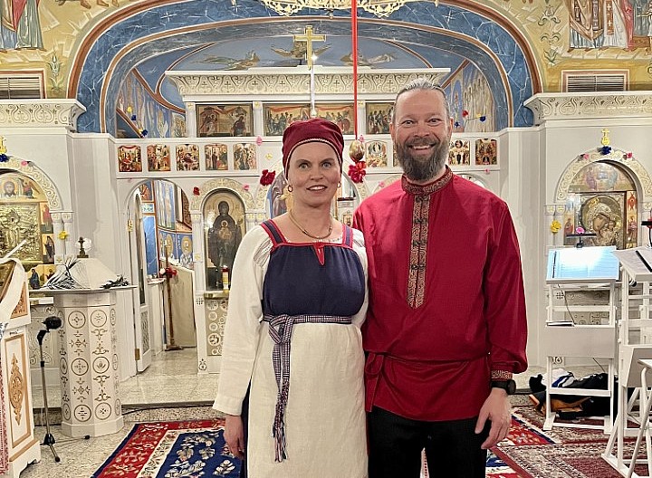 Mika ja miia Saatsi kirkossa