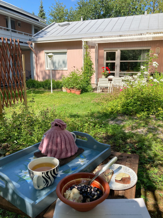 Juliana yhteisön-pihalla