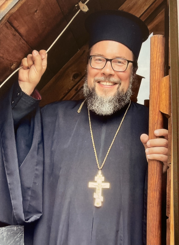 isä Tuukka Rantanen Keväjärvellä 2024