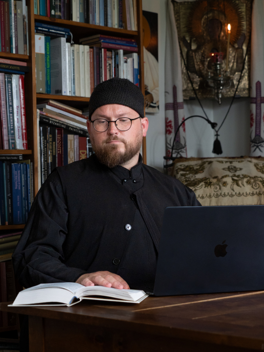 Ikonimaalari Antti_Narmala Valamon luostarissa 2025