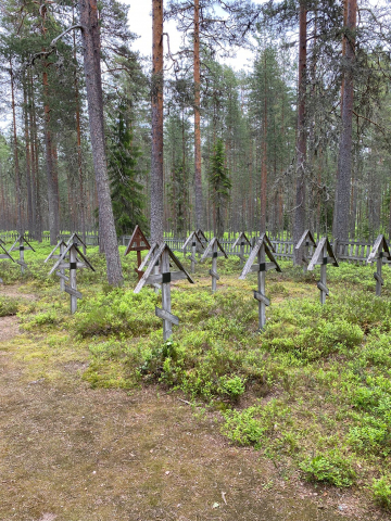 Konevitsan luostarin hautausmaa Keiteleell&auml; 2025