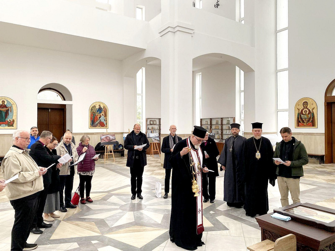 Arkkipiispa Elia delegaatioineen Butsassa 2025