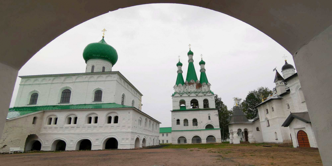 Pyhittäjä Aleksanteri Syväriläisen Pyhän Kolminaisuuden luostari