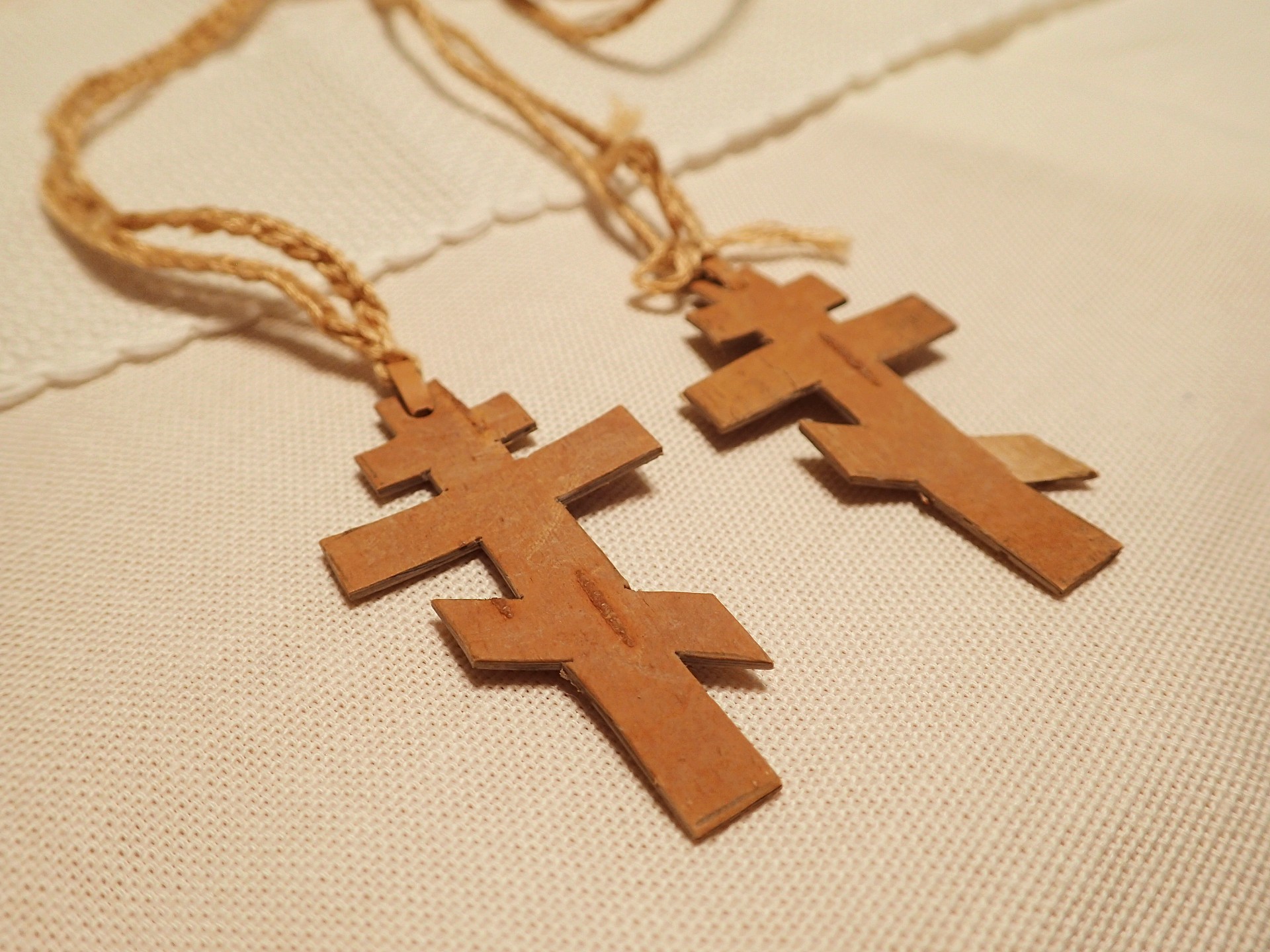 Tuohiristit-hautausta-varten